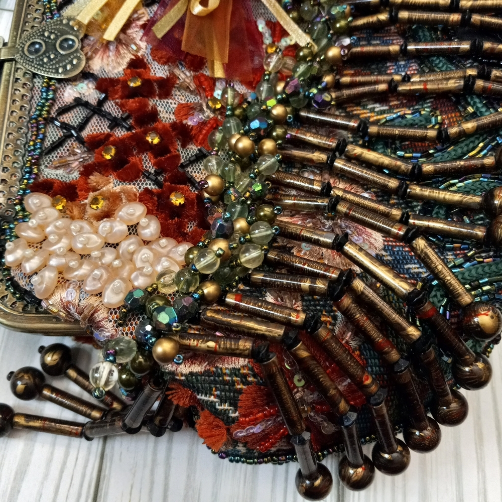 Vintage Chico’s Dahlia Ornate Kaleidescope Beaded Sequin Tapestry Handbag - Picture 7 of 13